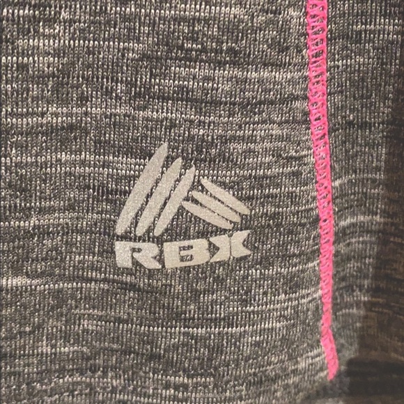 REEBOK Performance Top…Grey & Pink!!! - Picture 4 of 10